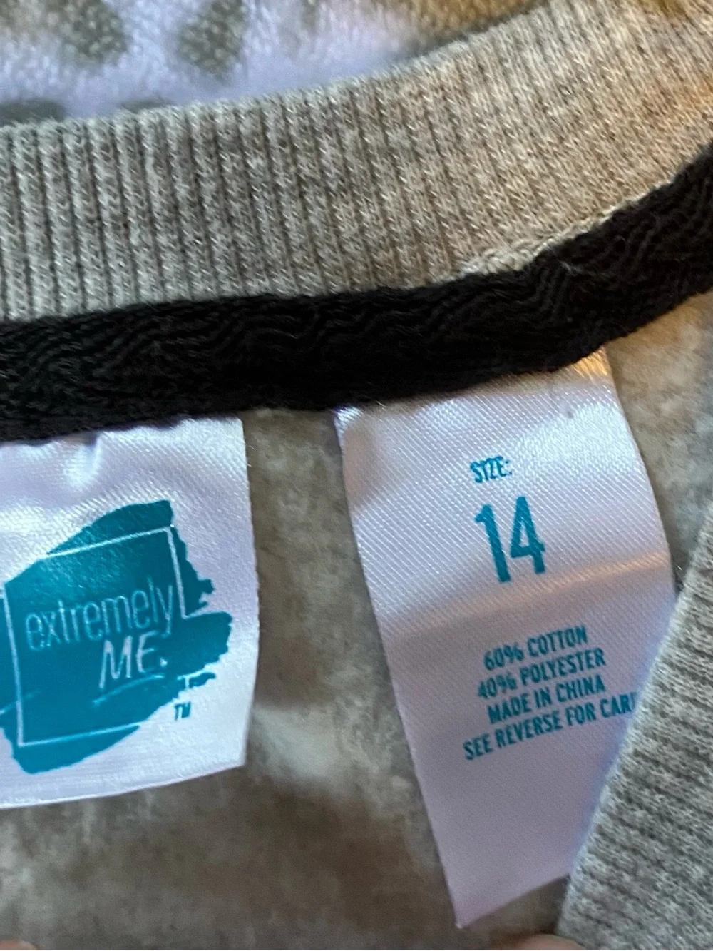 Kids Gray 'AWESOME' Crewneck Sweatshirt